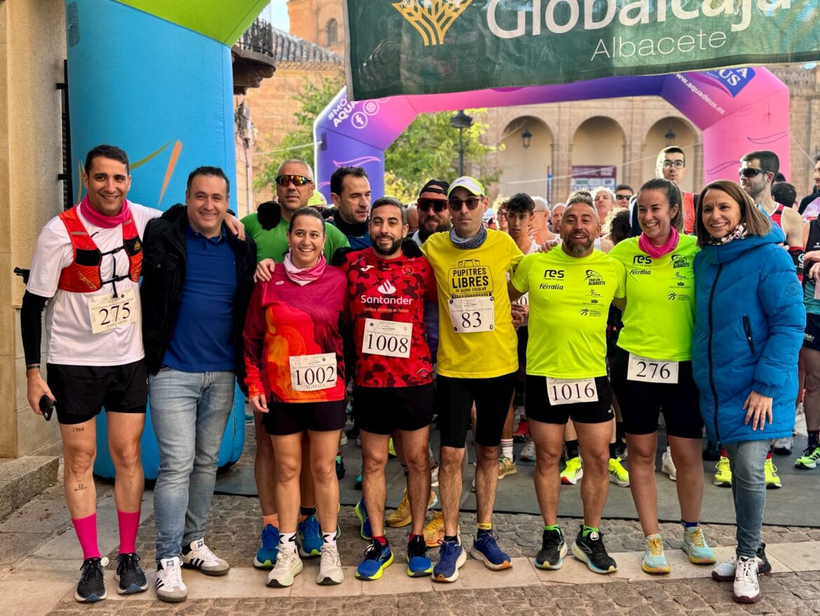 <strong>Óscar Víllora y Eva Valera ganan otra vez la Carrera Popular de Alcaraz </strong>