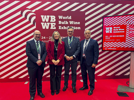 <strong>Globalcaja acompaña a bodegas y cooperativas de Castilla-La Mancha en la WBWE, el mayor encuentro mundial del vino</strong>