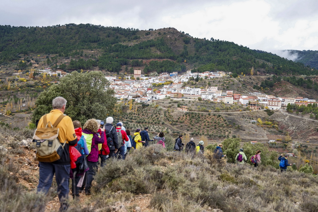 <strong>Paterna del Madera y Alcalá del Júcar deslumbraron con las rutas de Senderismo de la Diputación</strong> <strong>Paterna del Madera y Alcalá del Júcar deslumbraron con las rutas de Senderismo de la Diputación</strong>