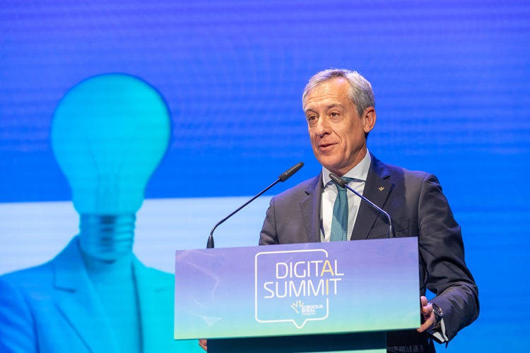 Profesionales analizan tendencias y retos de la IA en el Digital Summit de Fundación Eurocaja Rural