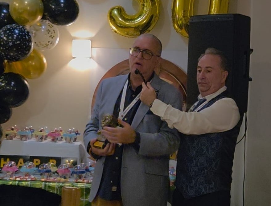 El director de Radio Marca Albacete Luis Castelo, homenajeado en el 30 aniversario de la Peña Pernales Sur