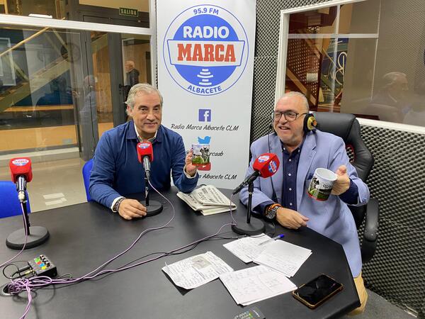 Desayuna con la taza del Queso Mecánico