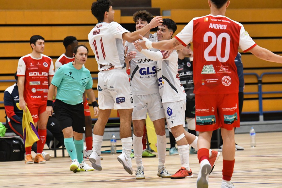 El Albacete FS abre el Universitario con goleada frente al AD Bargas (5-1) El Albacete FS abre el Universitario con goleada frente al AD Bargas (5-1)