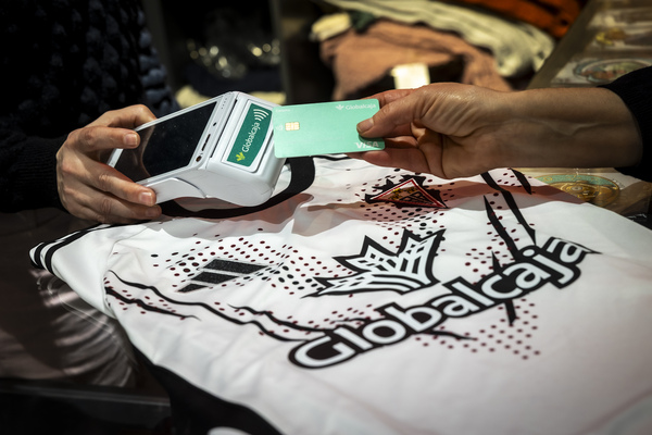 Globalcaja sortea una entrada doble para<br>el partido de Copa del Rey entre quienes hagan compras con sus tarjetas