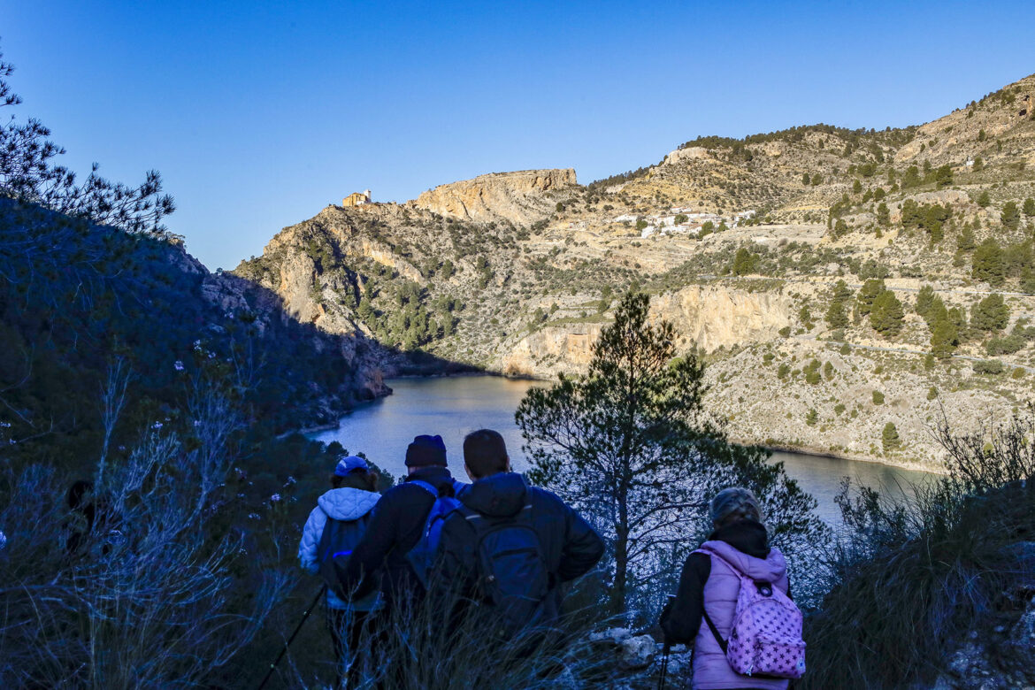El embalse de El Molinar, en Villa de Ves, recibe la XIII Edición de las Rutas de Senderismo de la Diputación El embalse de El Molinar, en Villa de Ves, recibe la XIII Edición de las Rutas de Senderismo de la Diputación