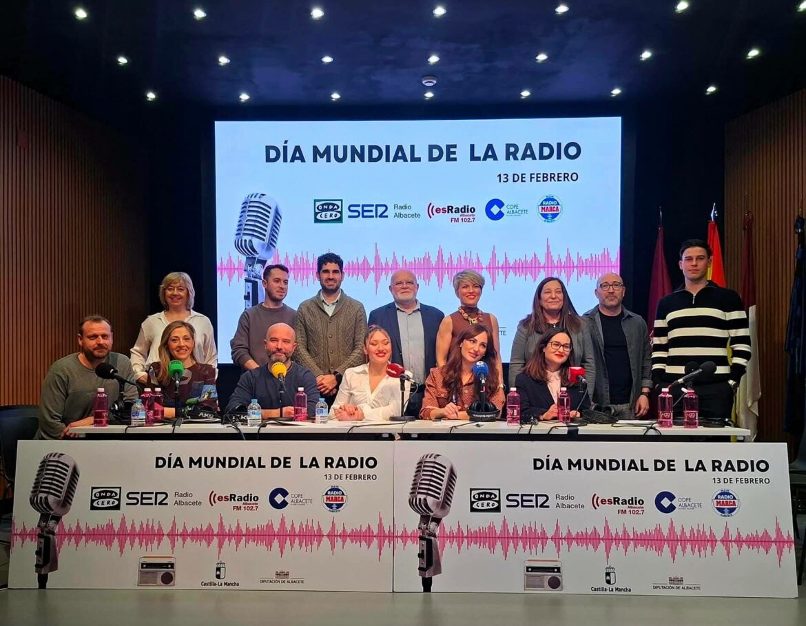 <strong>La Diputación celebra</strong> <strong>el Día Mundial de la Radio con las cinco emisoras con programación nacional en Albacete: cercanía, humor y compromiso con una provincia que se escucha</strong> <strong>La Diputación celebra</strong> <strong>el Día Mundial de la Radio con las cinco emisoras con programación nacional en Albacete: cercanía, humor y compromiso con una provincia que se escucha</strong>