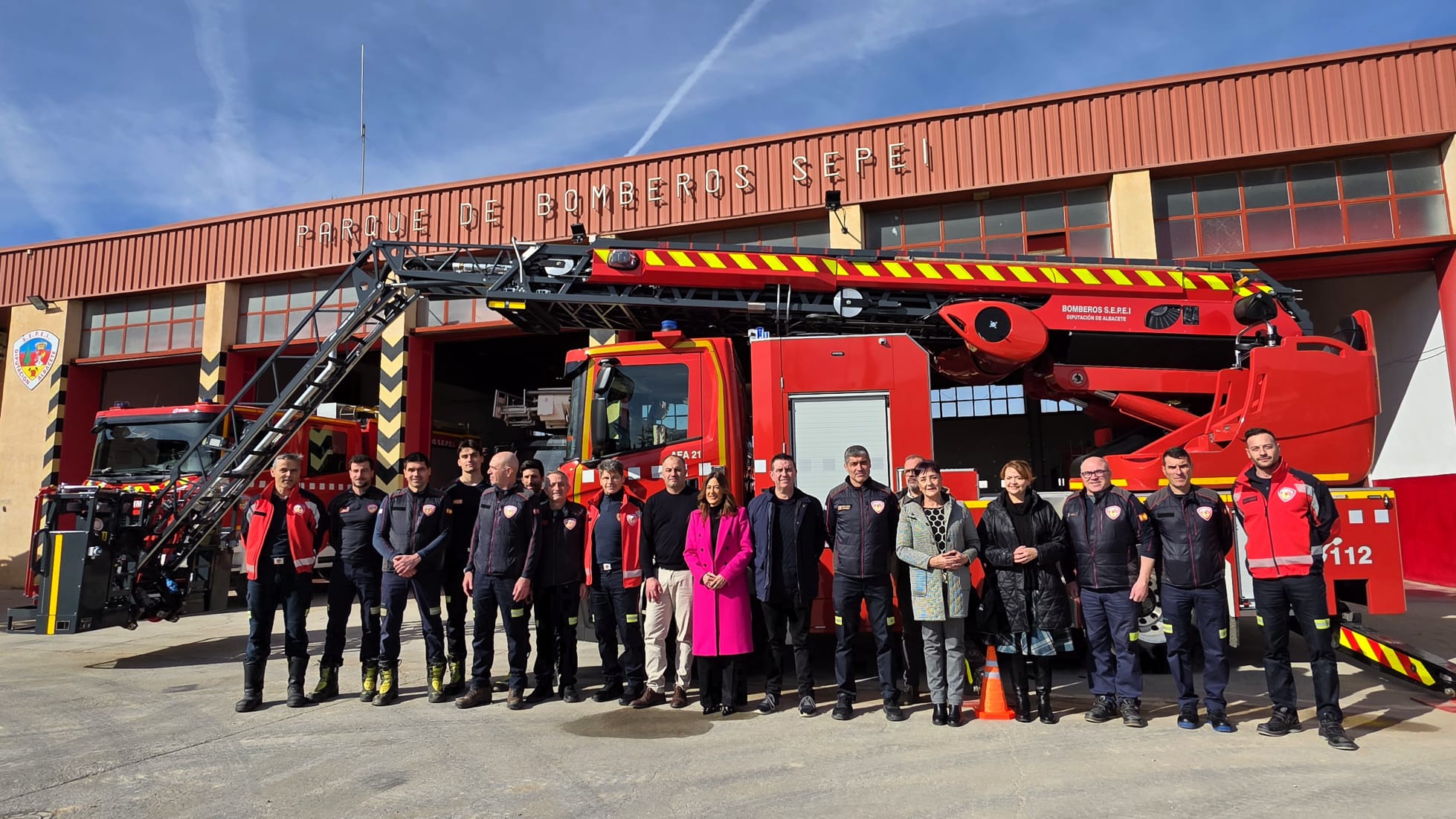 <strong>El Gobierno Provincial incorpora dos nuevos vehículos autoescaleras a la flota del SEPEI con una inversión de 1,79 millones de euros</strong>