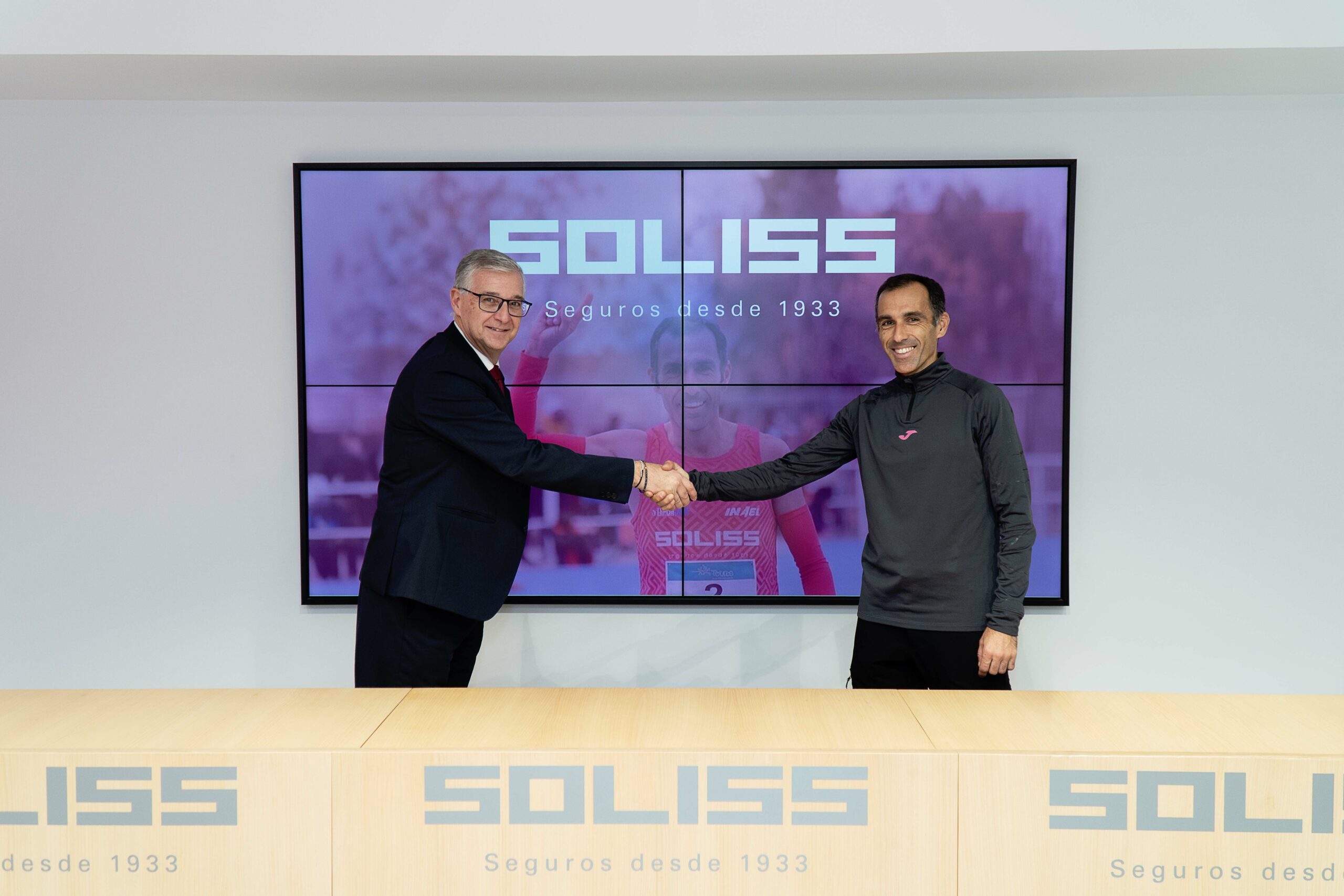 Soliss Seguros refuerza su compromiso con el deporte regional patrocinando al atleta toledano Pedro Vega Soliss Seguros refuerza su compromiso con el deporte regional patrocinando al atleta toledano Pedro Vega