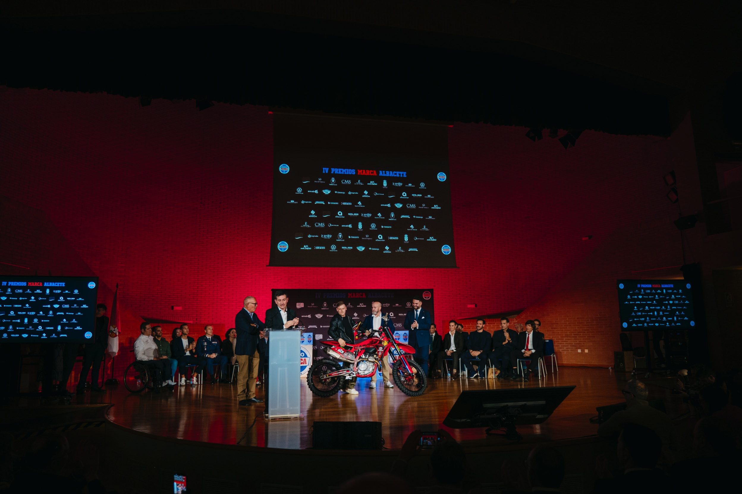 ¡TODAS LAS FOTOS DE LA IV GALA DE RADIO MARCA ALBACETE CASTILLA-LA MANCHA! La noche ÉPICA en el Paraninfo UCLM