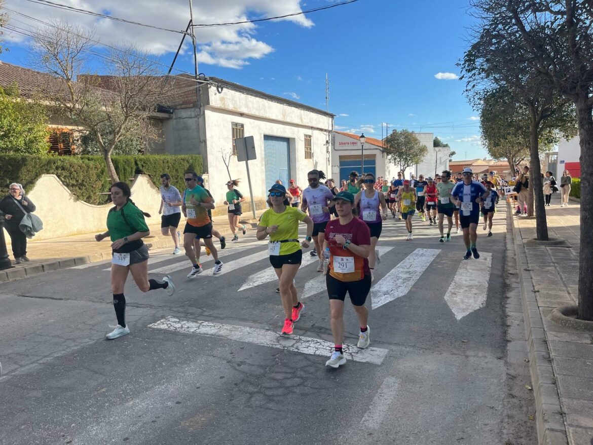 Óscar Utiel y Mª Carmen Risueño dominan en Abengibre