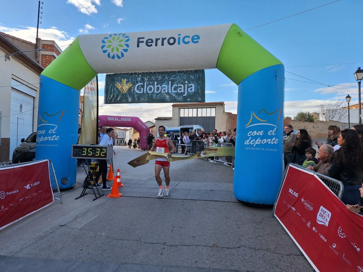 Óscar Utiel y Mª Carmen Risueño dominan en Abengibre