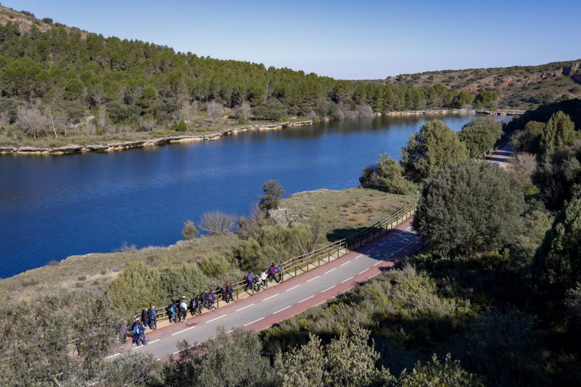 El agua fue protagonista en las dos nuevas Rutas de Senderismo de la Diputación, en Villamalea y Ossa de Montiel