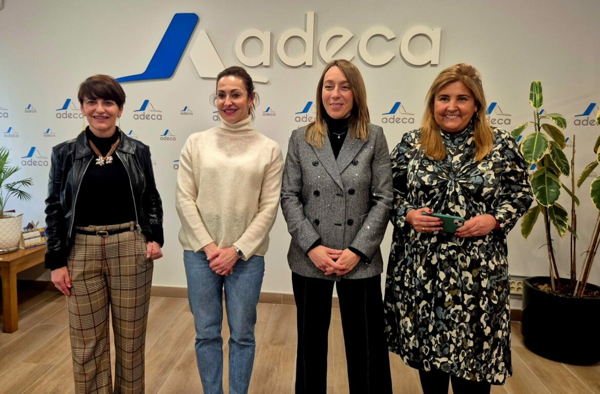 <strong>La diputada de Atención Ciudadana</strong><strong>&nbsp;</strong><strong>reafirma el compromiso de la Diputación con</strong><strong>&nbsp;el liderazgo y el emprendimiento femenino, “motores de desarrollo&nbsp;</strong><strong>social y económico&nbsp;</strong><strong>en la provincia”</strong>