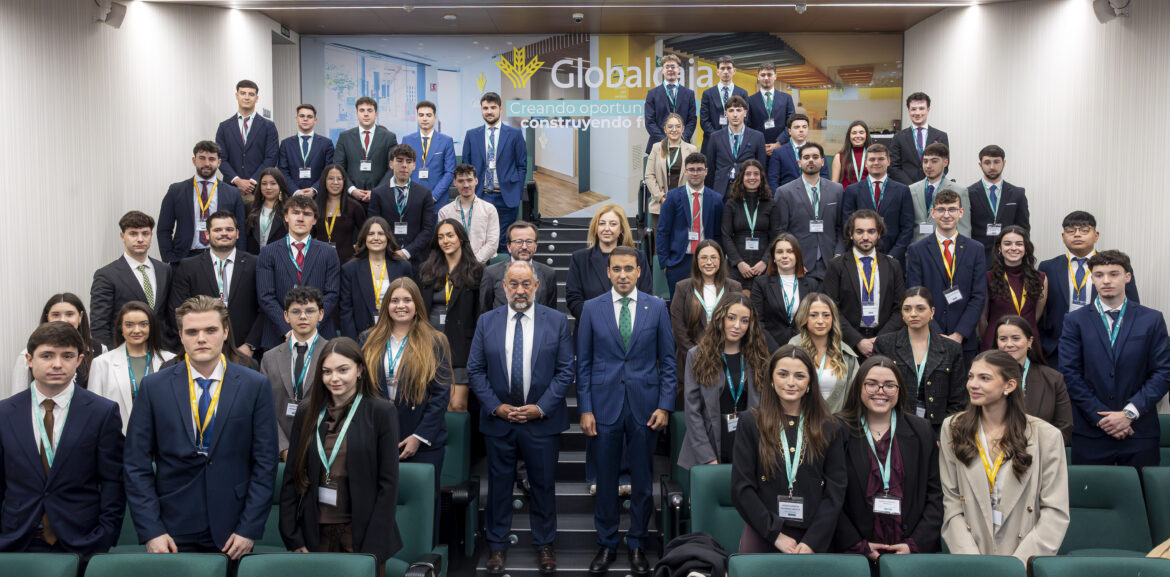 Globalcaja impulsa el talento joven con la incorporación de más de 160 estudiantes junto a la Universidad de Castilla-La Mancha
