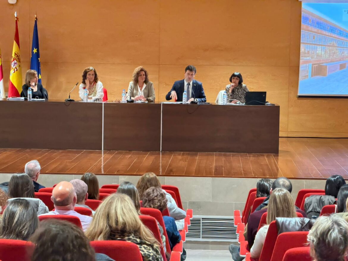 El Plenario de Servicios Sociales evalúa desafíos y líneas de trabajo que se impulsan desde la Consejería