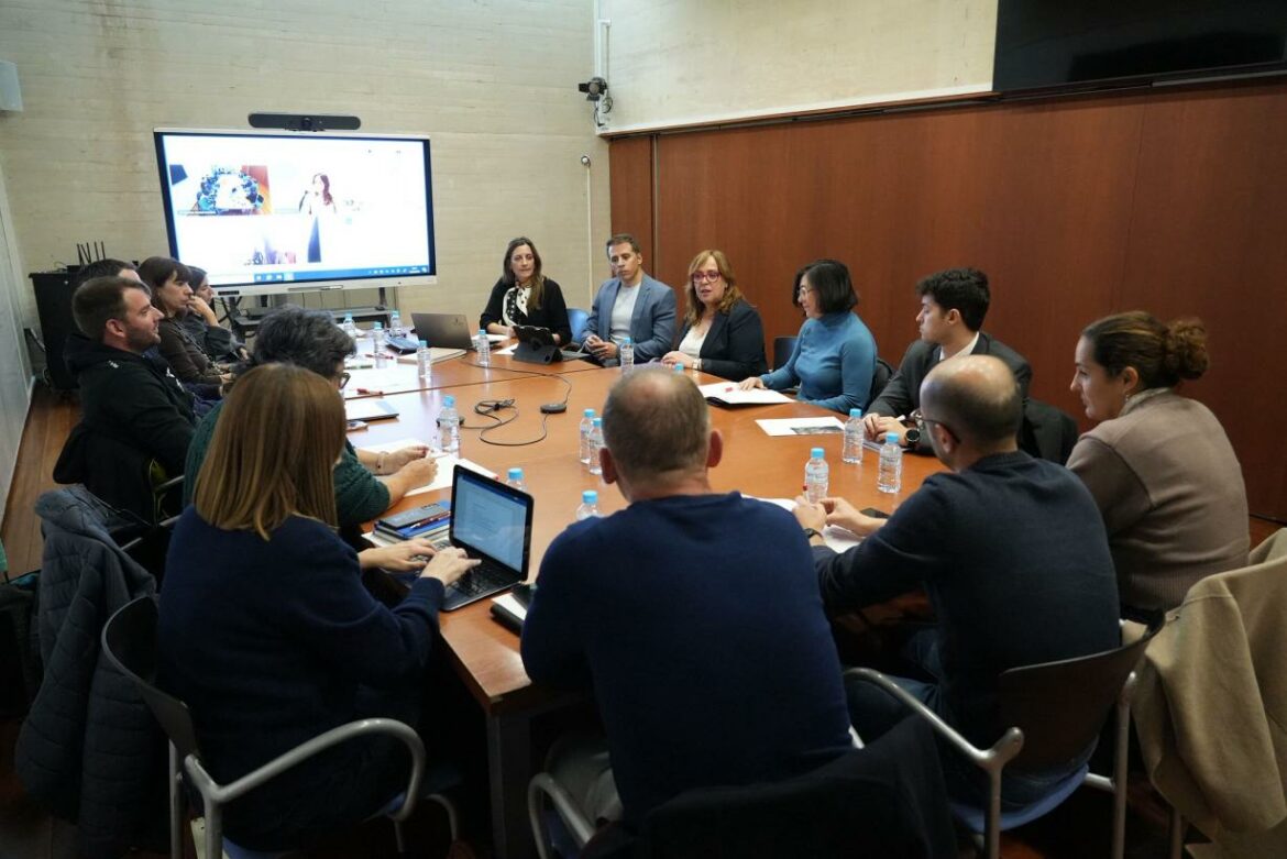 <strong>El Gobierno regional impulsará una red de mujeres referentes en el deporte para fortalecer el liderazgo femenino y promover la presencia en órganos de dirección deportiva</strong>