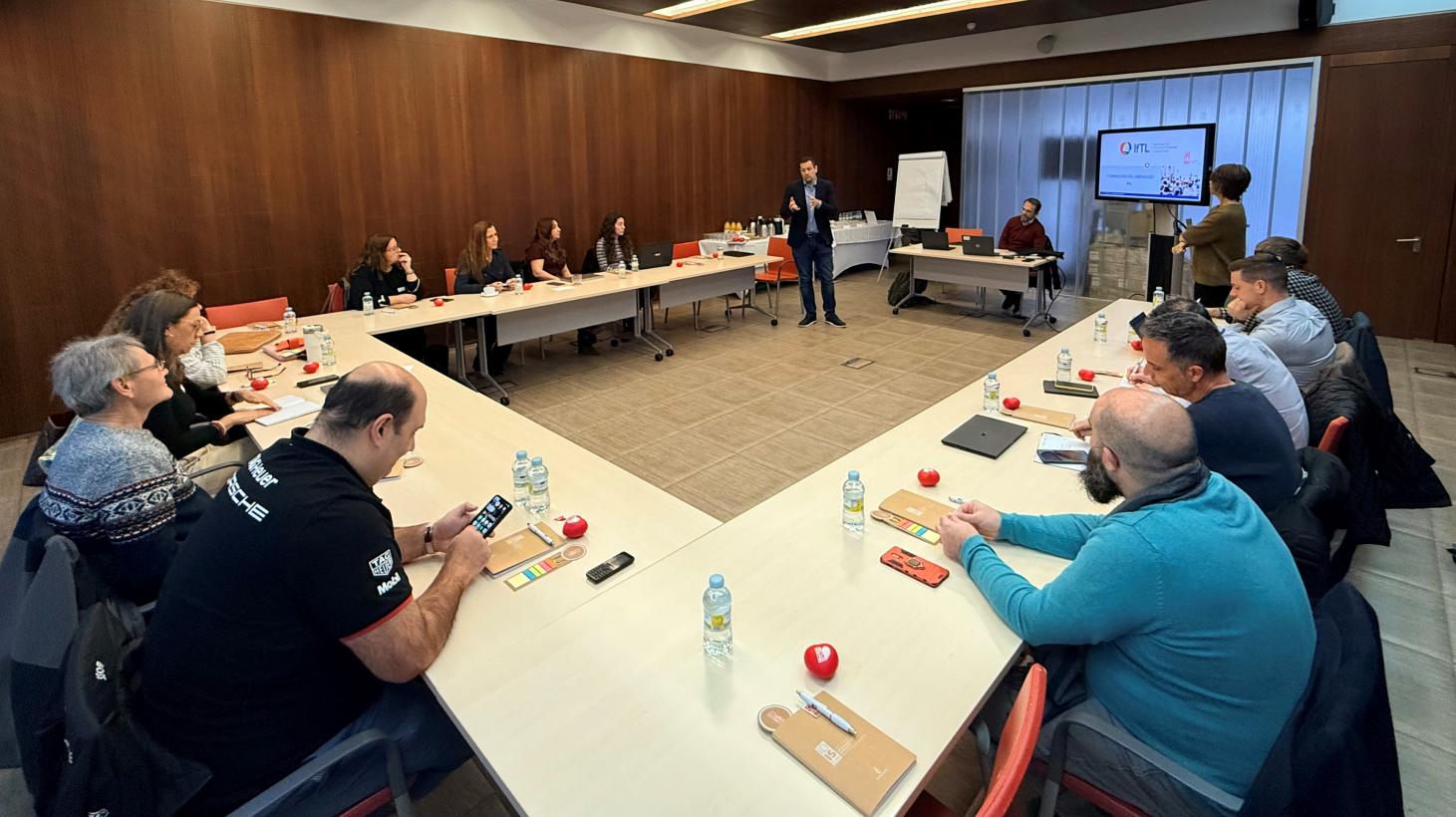 <strong>El IDISCAM impulsa el liderazgo científico en Castilla-La Mancha con un programa para fortalecer a sus investigadores principales</strong> <strong>El IDISCAM impulsa el liderazgo científico en Castilla-La Mancha con un programa para fortalecer a sus investigadores principales</strong>