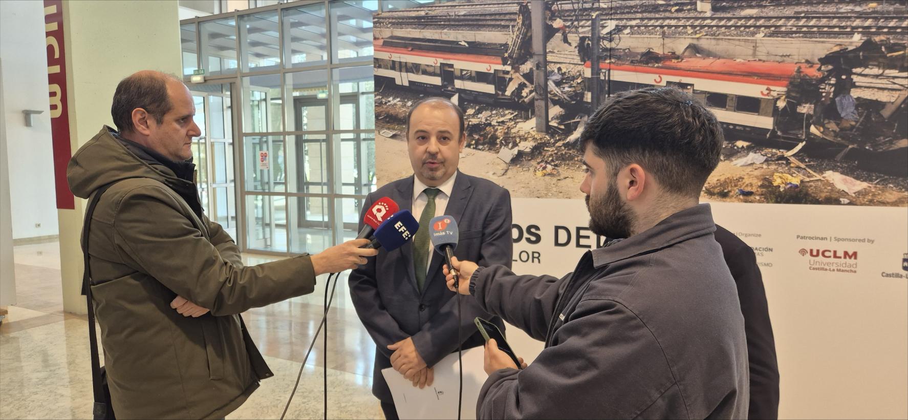 <strong>El Gobierno de Castilla-La Mancha acerca a los universitarios la memoria del 11M como ejercicio de responsabilidad democrática</strong>