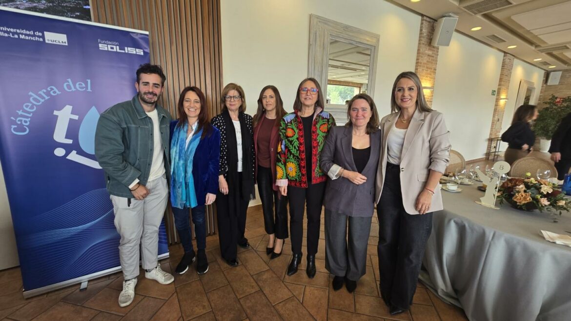 El Gobierno de Castilla-La Mancha considera injustificado mantener el actual ritmo de trasvases "como si la abundancia fuera la norma" El Gobierno de Castilla-La Mancha considera injustificado mantener el actual ritmo de trasvases "como si la abundancia fuera la norma"