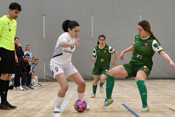 El Globalcaja Albacete FS se queda sin premio en un vibrante encuentro frente al Granada FS (5-6)