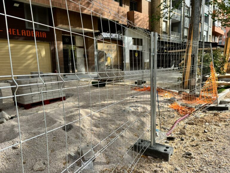 La Asociación de Hostelería de Albacete Unida denuncia "obras sin sentido en la Plaza Isabel II y la llamada zona de los titi'hs: negocios al límite, empleo destruido y una presión fiscal asfixiante"