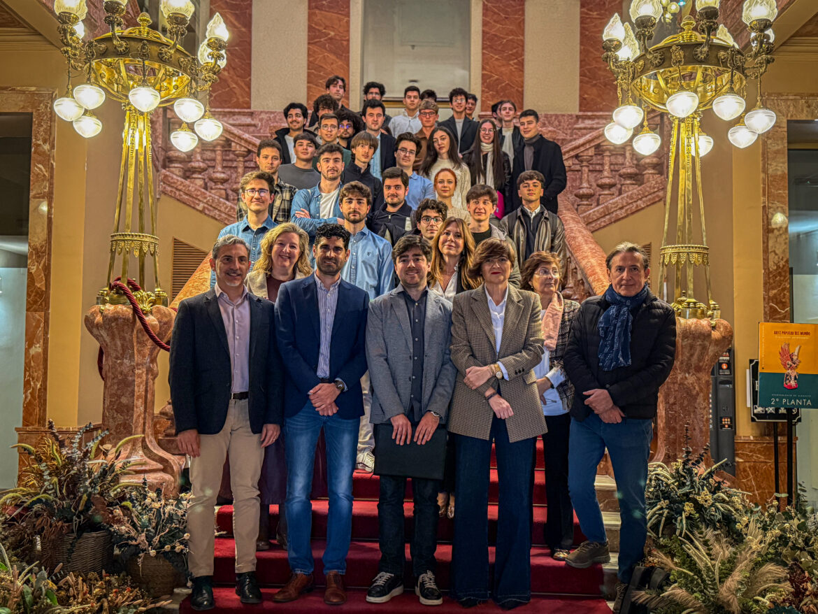 Elena Serrallé pone en valor el talento de las nuevas generaciones durante la recepción de los participantes del XLV Concurso Nacional de Jóvenes Pianistas 'Ciudad de Albacete' Elena Serrallé pone en valor el talento de las nuevas generaciones durante la recepción de los participantes del XLV Concurso Nacional de Jóvenes Pianistas 'Ciudad de Albacete'