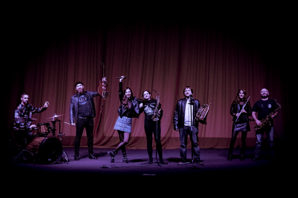 INDIEGO NOS INVITAN A UN VIAJE, A NINGUNA PARTE O A TODAS,<br>CON ‘EL TURISTA IMAGINARIO’