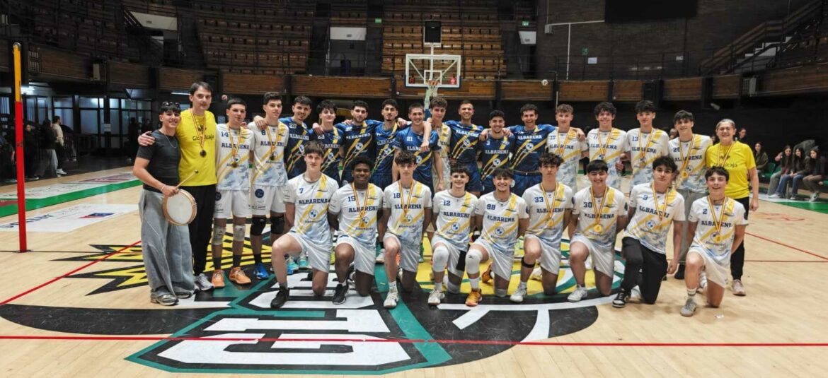 El CD Albarena hace historia: doble título regional para el voleibol masculino