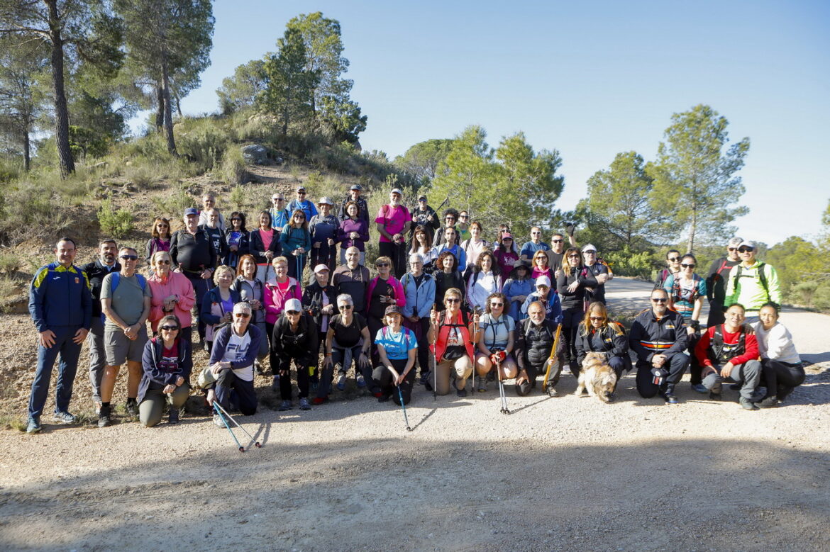 El sol primaveral, protagonista de las Rutas de Senderismo de la Diputación de Albacete, en Casas Ibáñez y Socovos