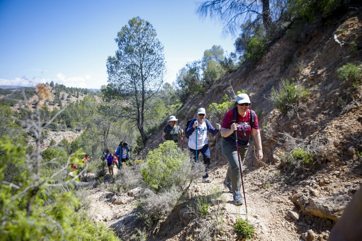 El sol primaveral, protagonista de las Rutas de Senderismo de la Diputación de Albacete, en Casas Ibáñez y Socovos