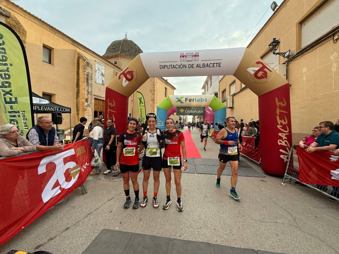 Antonio Cantos y Beatriz Román ganan la X Carrera de Trail de Valdeganga