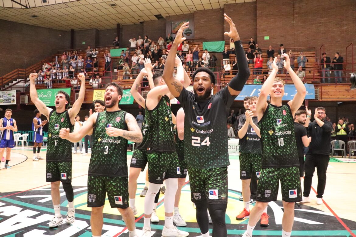 <strong>El Bueno Arenas Albacete Basket sigue vivo en la pelea por el ascenso tras superar al Clínica Ponferrada SDP (80-75)</strong>