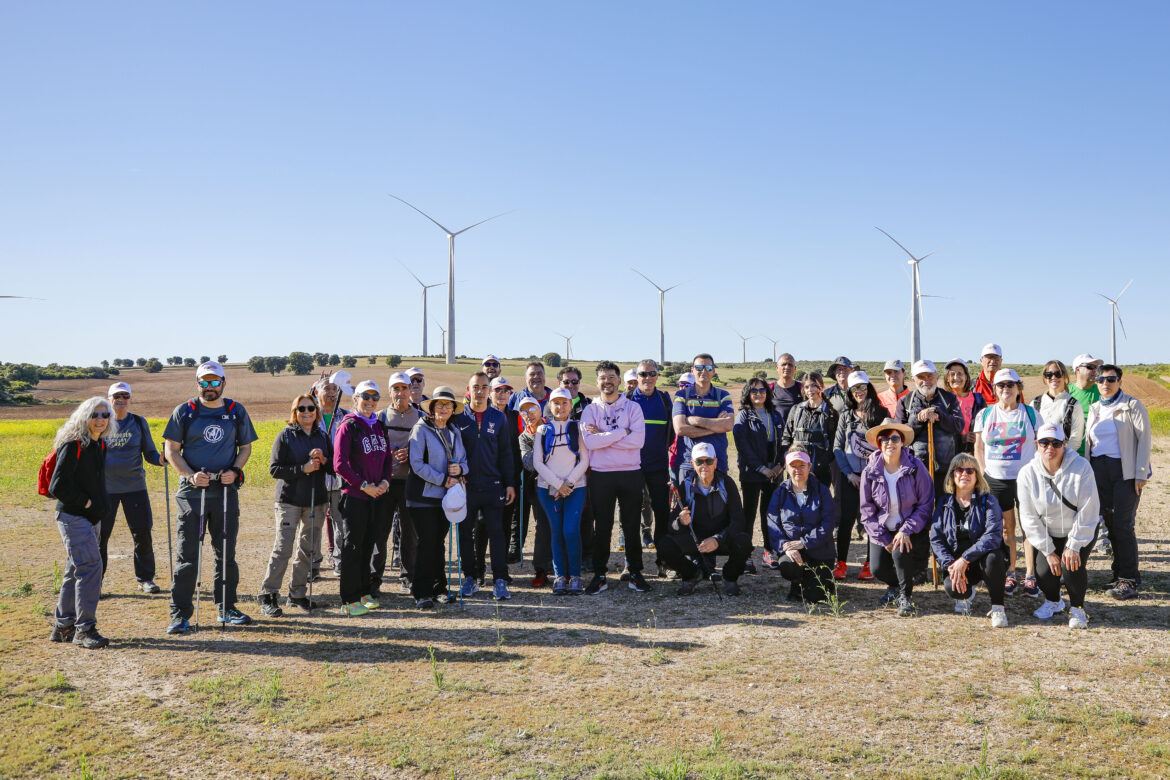 Soleado fin de semana en las dos nuevas Rutas de Senderismo de la Diputación de Albacete, en Barrax y Alcaraz