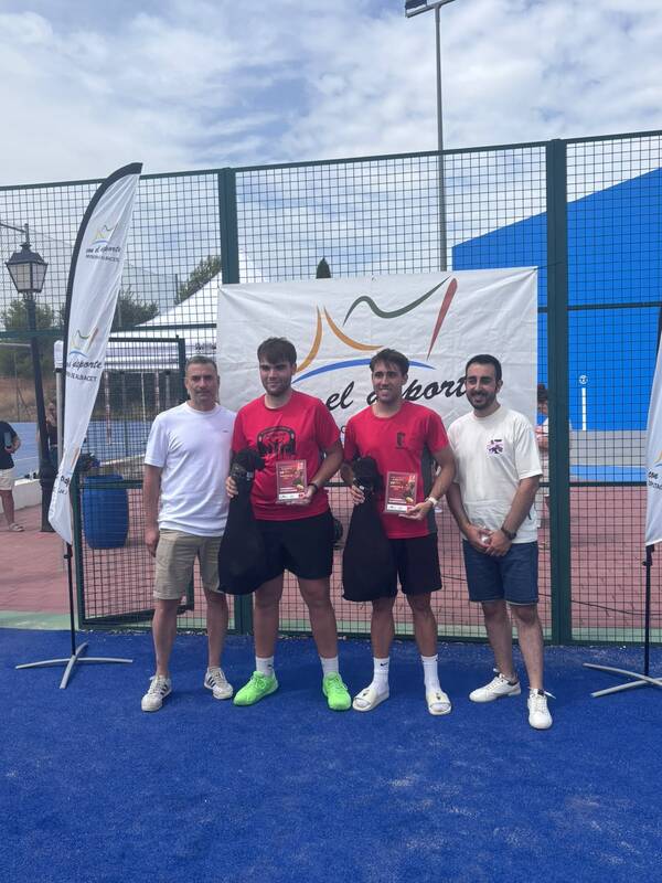Óscar Villanueva e Iván Alfaro vencen<br>en el Torneo de Pádel de Pozuelo