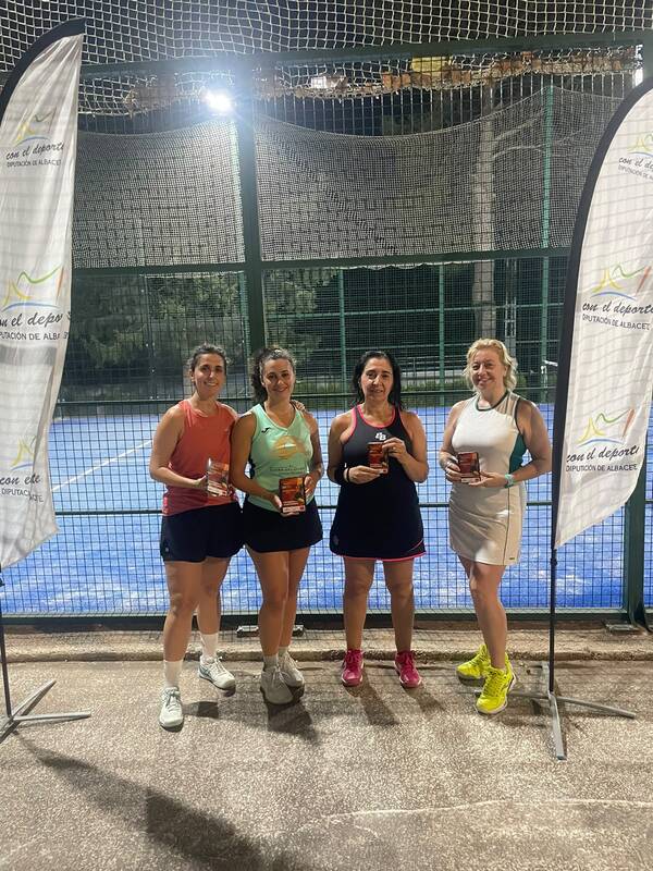 Peñascosa, Valdeganga y Fuente-Álamo<br>celebran sus competiciones de pádel Peñascosa, Valdeganga y Fuente-Álamo<br>celebran sus competiciones de pádel