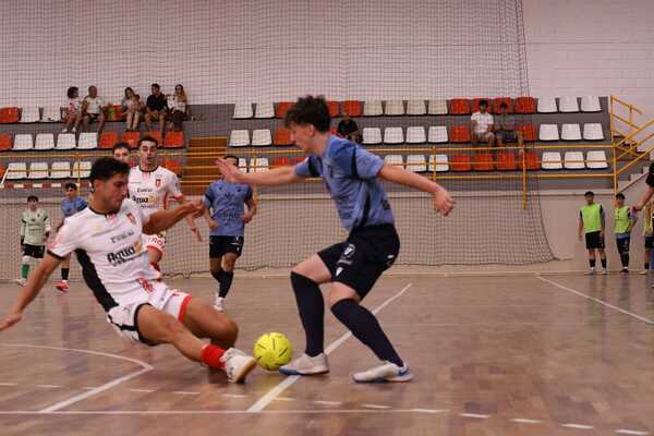 El Albacete FS estrena la pretemporada con victoria en los penaltis en el Memorial Juan Francisco Ballesteros de Villarrobledo. El Albacete FS estrena la pretemporada con victoria en los penaltis en el Memorial Juan Francisco Ballesteros de Villarrobledo.