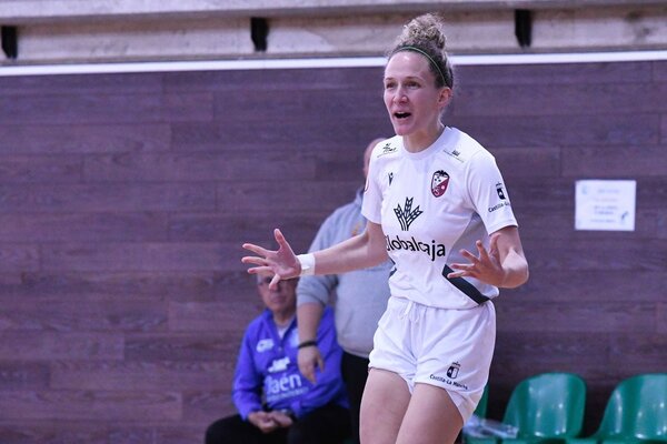 Celia Andrés y el Globalcaja Albacete Fútbol Sala acuerdan ampliar su vinculación hasta 2027