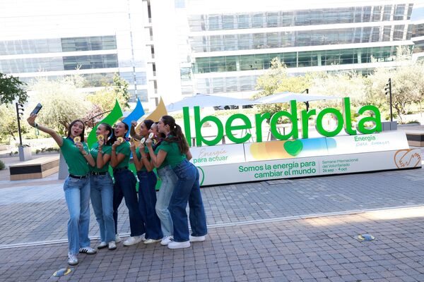 Iberdrola homenajea al conjunto nacional<br>de gimnasia rítmica tras su oro mundial y<br>la clasificación para Los Ángeles 2028