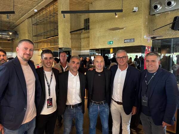 Soliss, presente en la inauguración de ‘Iniesta<br>Experience: El Juego Interior’ en Barcelona